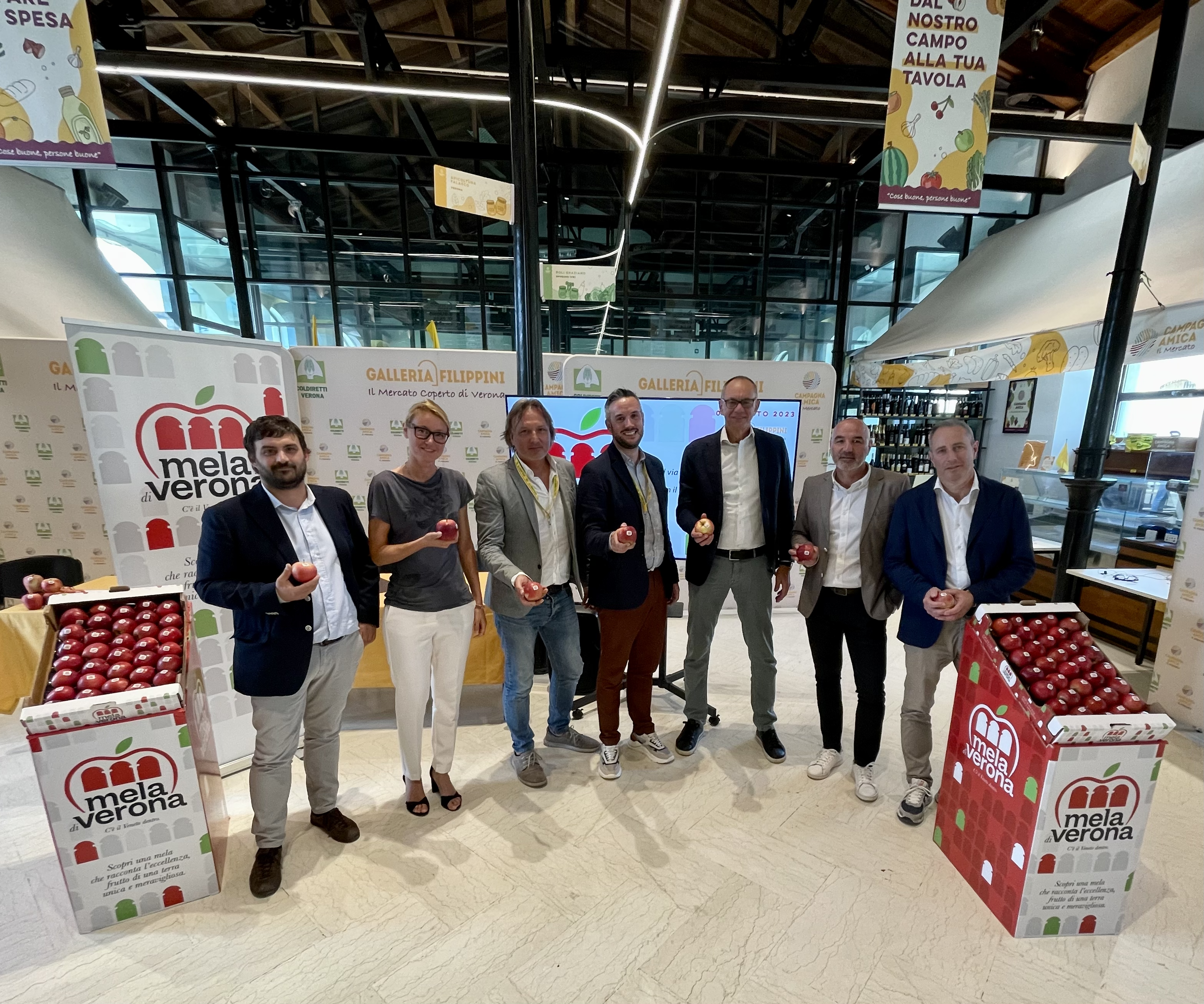 MELA DI VERONA, AL VIA LA CAMPAGNA DI RACCOLTA CON IL NUOVO MARCHIO COMMERCIALE, IN ATTESA DELL’IGP STAMATTINA INCONTRO DI PREVISIONE CON ESPERTI E PRODUTTORI